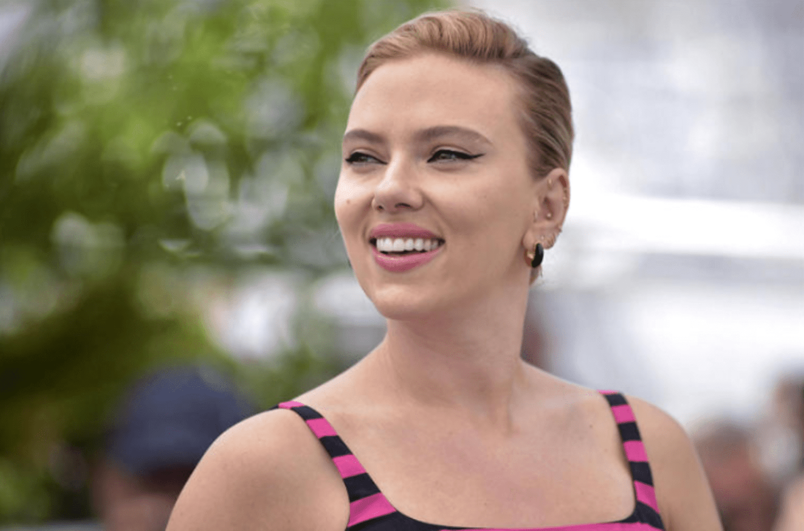 Scarlett Scorches Fly Me to the Moon Premiere