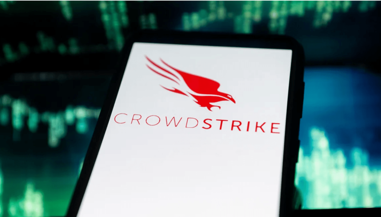 CrowdStrike Crashes: Reboot Havoc Hits Servers