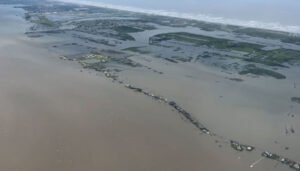 Texas Battered by Beryl: Millions Without Power, Communities Rally. Tropical Storm Beryl Pummels Texas, Millions in the Dark