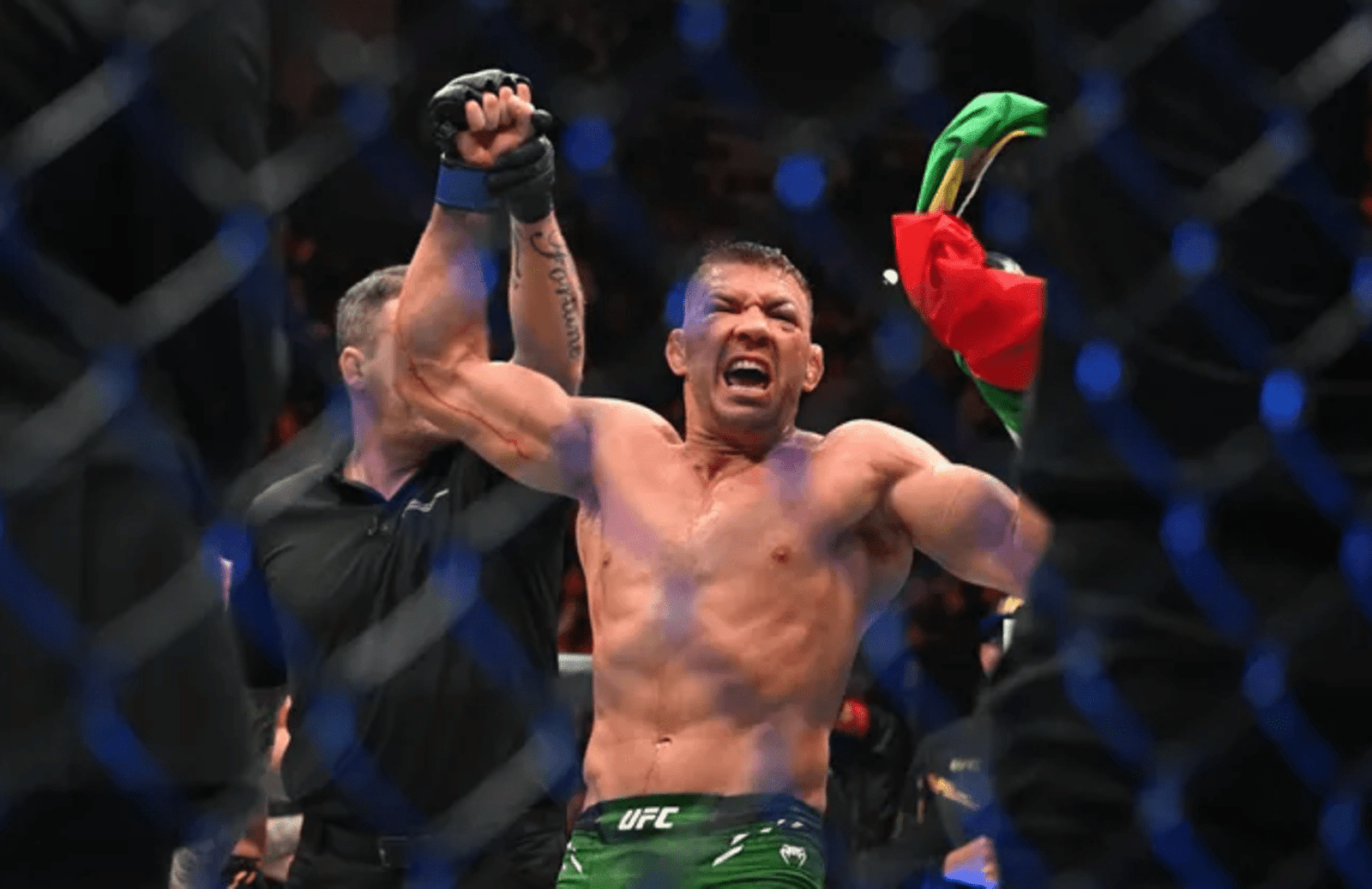 Aussie Fighters Triumph Amidst UFC 305 Chaos