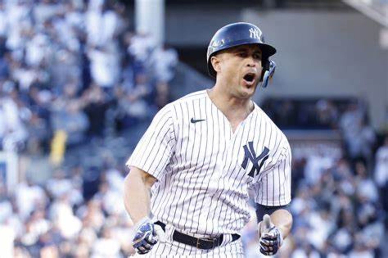 Stanton Powers Yankees 6-5 Win