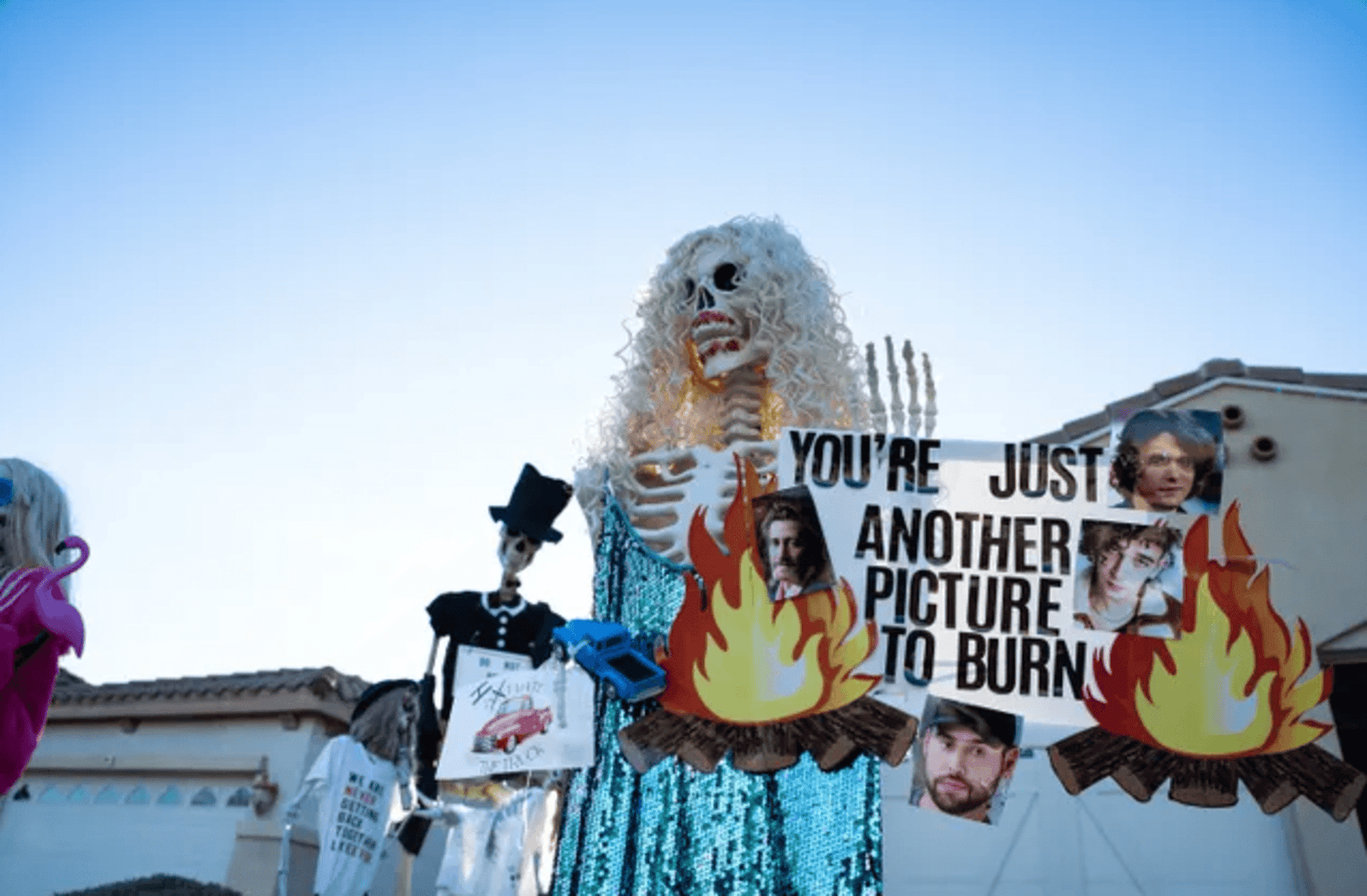 Top 3 Taylor Swift Halloween Displays