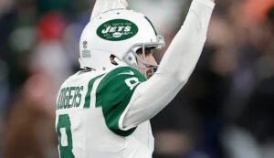 Rodgers Hail Mary Rescues Jets. Jets' Aaron Rodgers Delivers Stunning Hail Mary TD Against BillsAaron Rodgers is known for his incredible throws, especially Hail Mary passes.