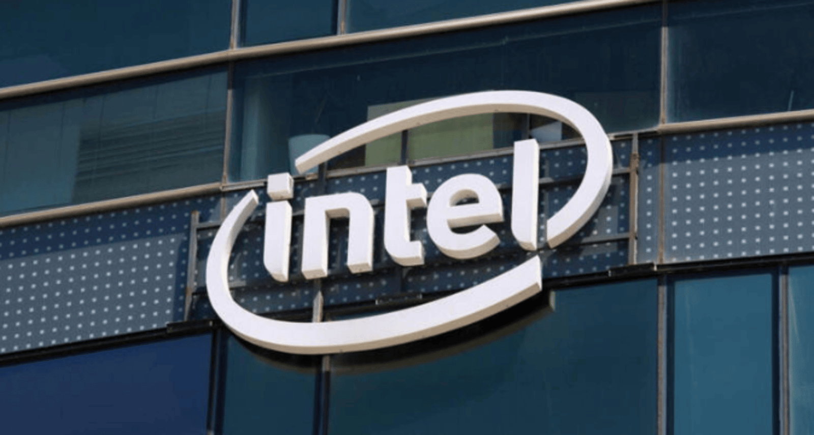 Intel Q3 Revenue Surges Shares Jump 6