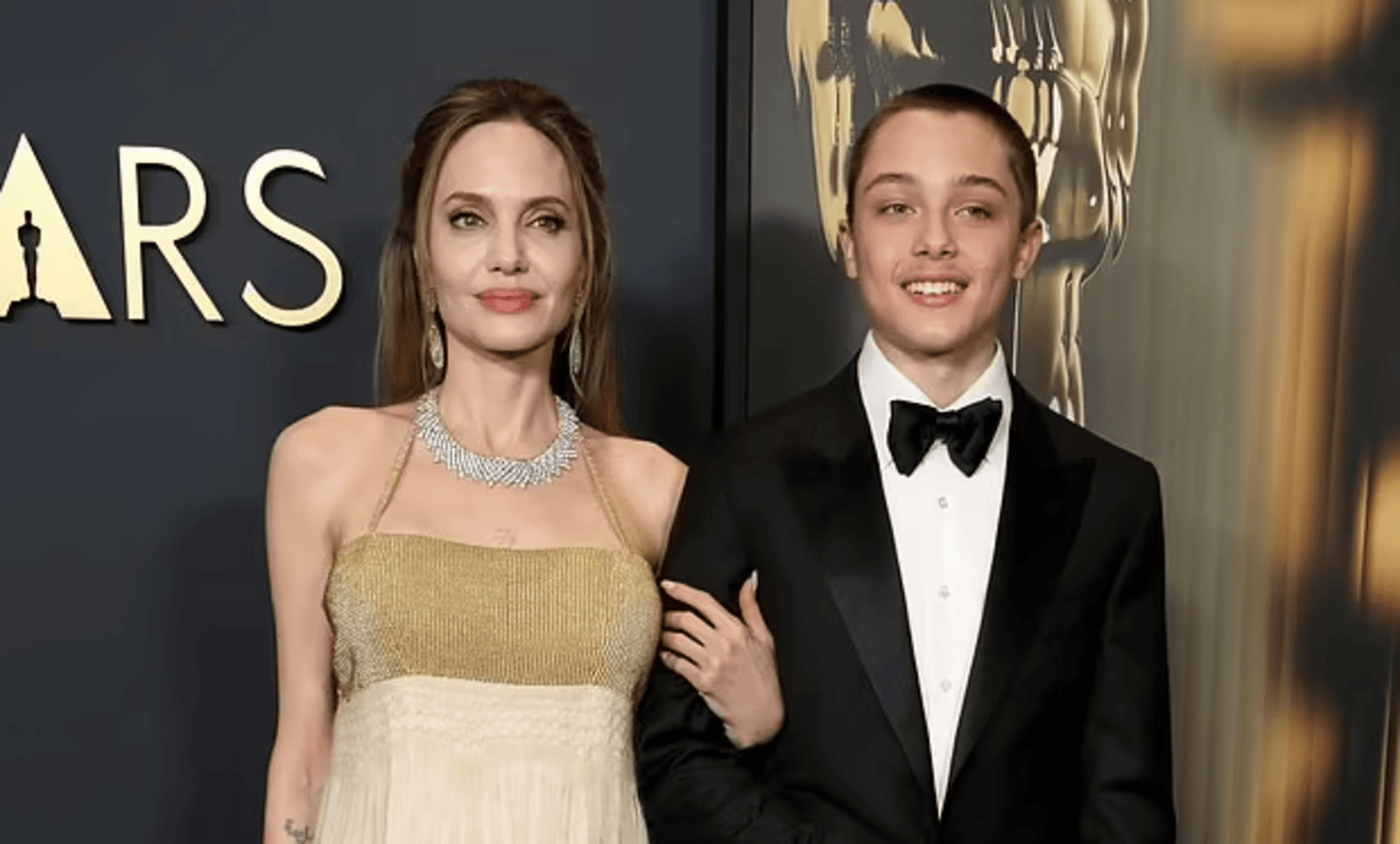 Angelina Jolie Stuns Knox Shines Top 5 Moments