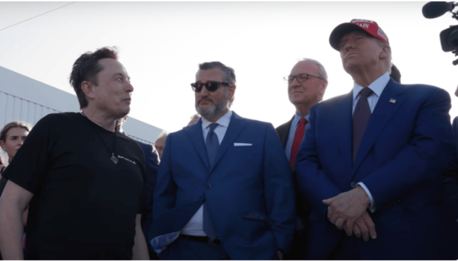 5 Awkward Trump-Musk SpaceX Moments