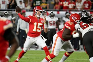 Chiefs vs. Bucs Key MNF Highlights . Chiefs vs. Buccaneers: Live Updates and Highlights from Monday Night ShowdownThe Kansas City Chiefs and Tampa Bay Buccaneers clashed in an anticipated Monday