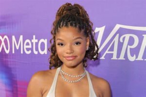 Halle Bailey Protects Baby Halo. Protecting Her “Angel”: Halle Bailey’s Stance on Privacy for Her Son, HaloHalle Bailey, renowned singer and actress, is voicing concern about her son’s recent appearance on a Twitch livestream.