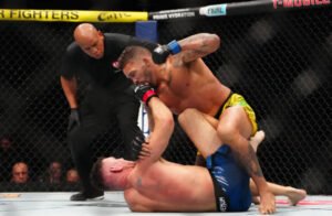 Eryk Anders Stuns Weidman with UFC 310 TKO. Eryk Anders Defeats Chris Weidman at UFC 310